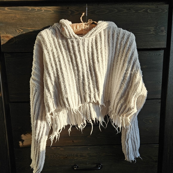 Wildfox destressed sweater - Picture 10 of 10